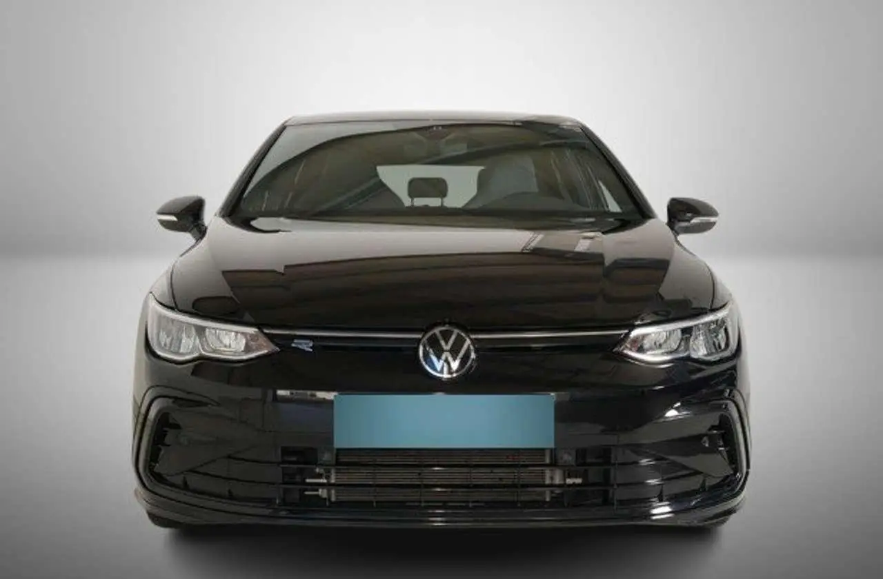 Photo 1 : Volkswagen Golf 2023 Essence