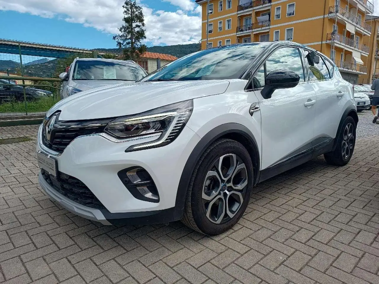 Photo 1 : Renault Captur 2021 Hybrid