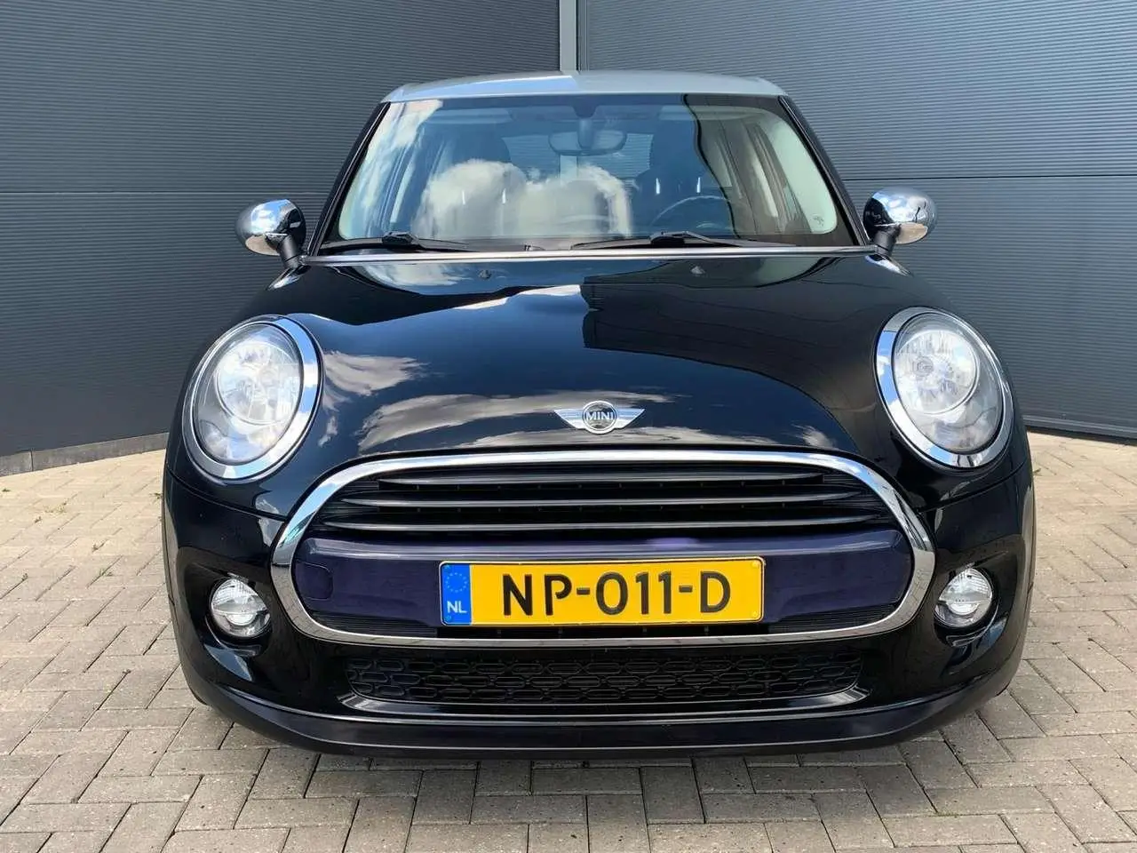 Photo 1 : Mini Cooper 2017 Petrol