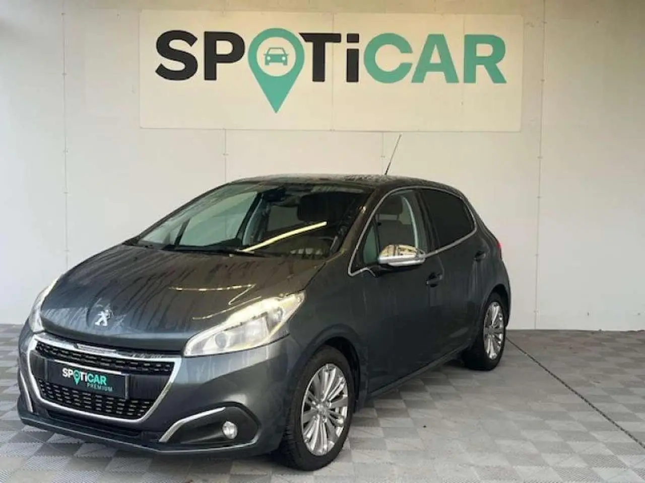 Photo 1 : Peugeot 208 2017 Petrol