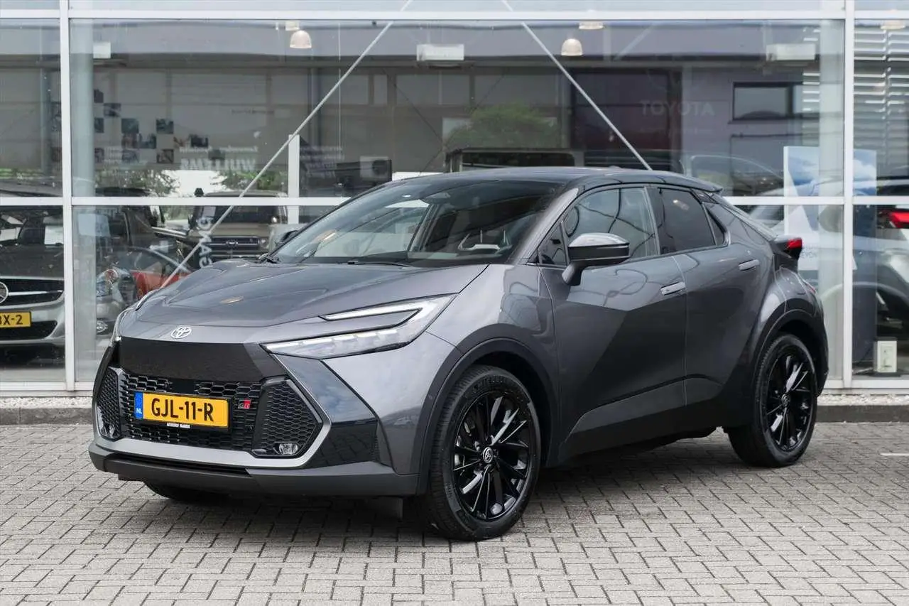 Photo 1 : Toyota C-hr 2024 Hybrid