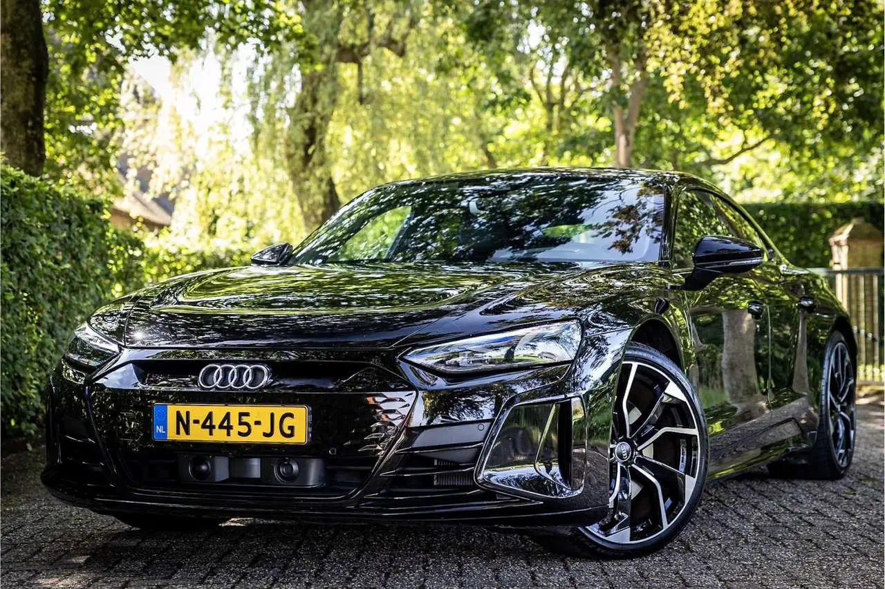 Photo 1 : Audi E-tron 2021 Électrique