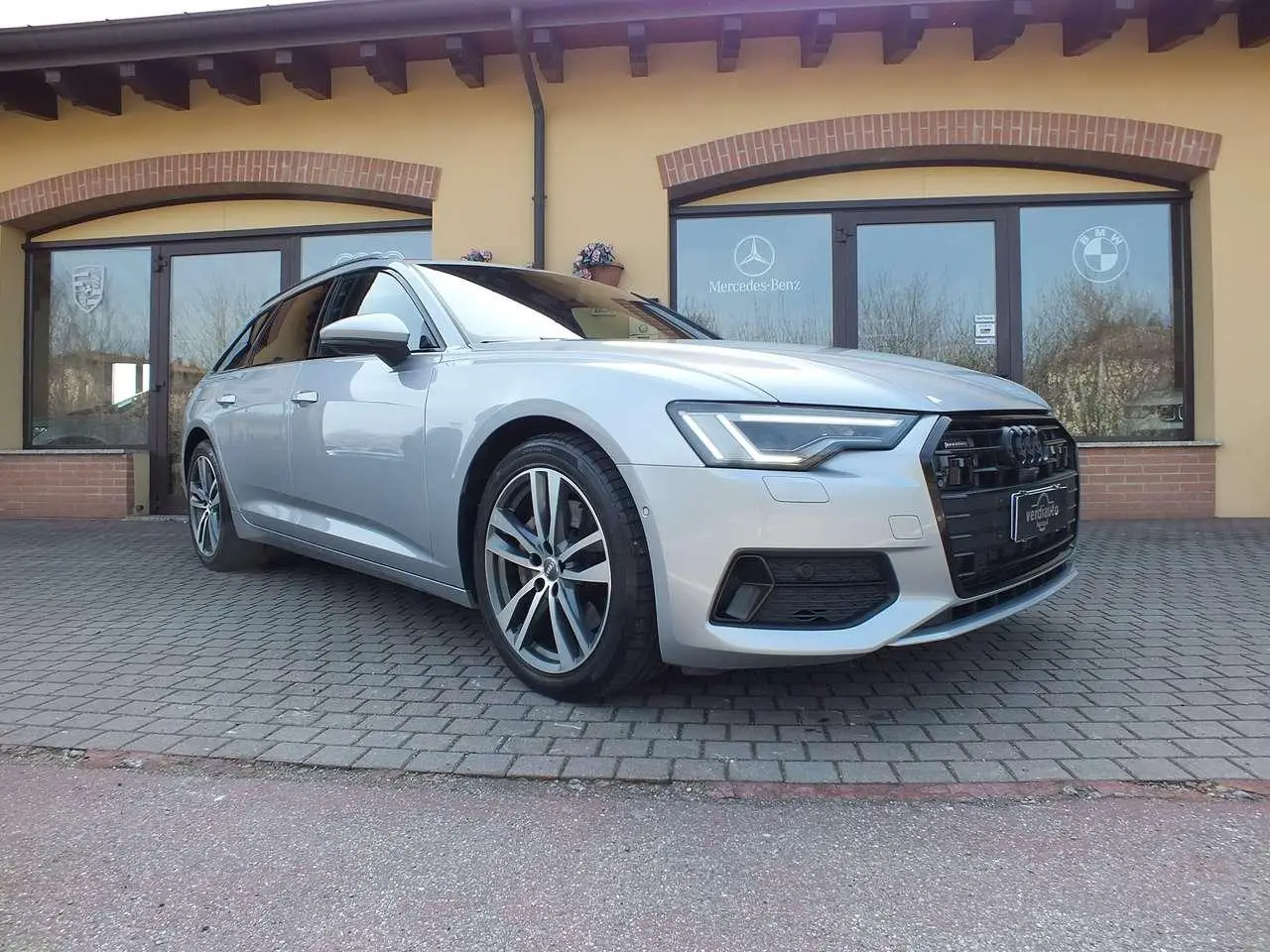 Photo 1 : Audi A6 2019 Hybride