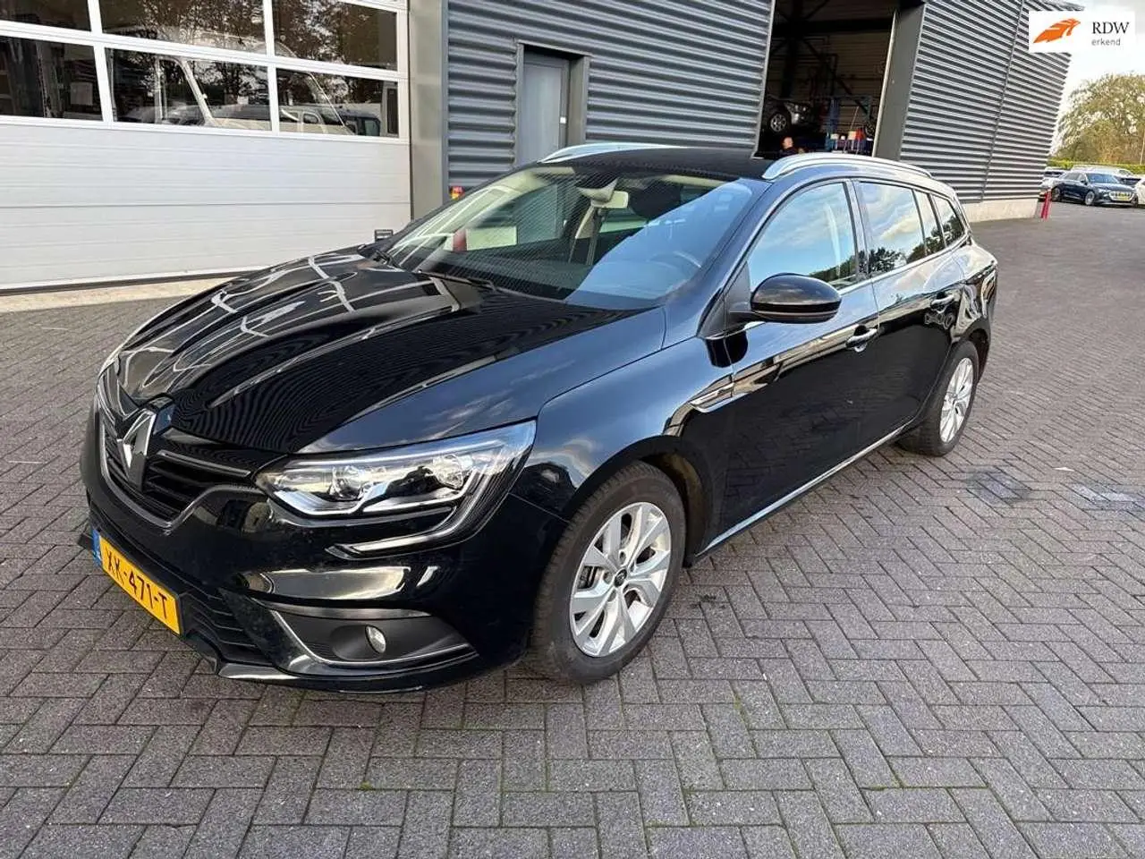 Photo 1 : Renault Megane 2019 Essence