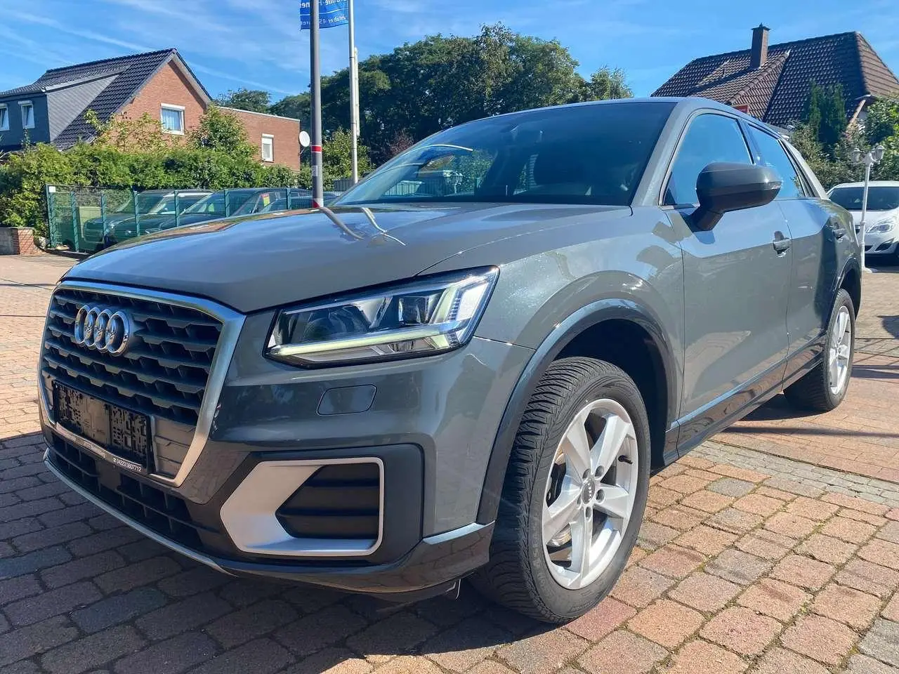 Photo 1 : Audi Q2 2017 Petrol