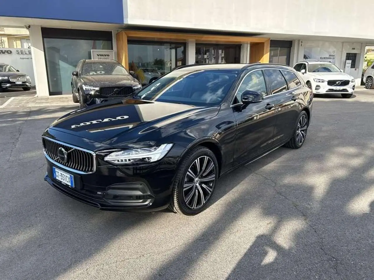 Photo 1 : Volvo V90 2024 Hybride