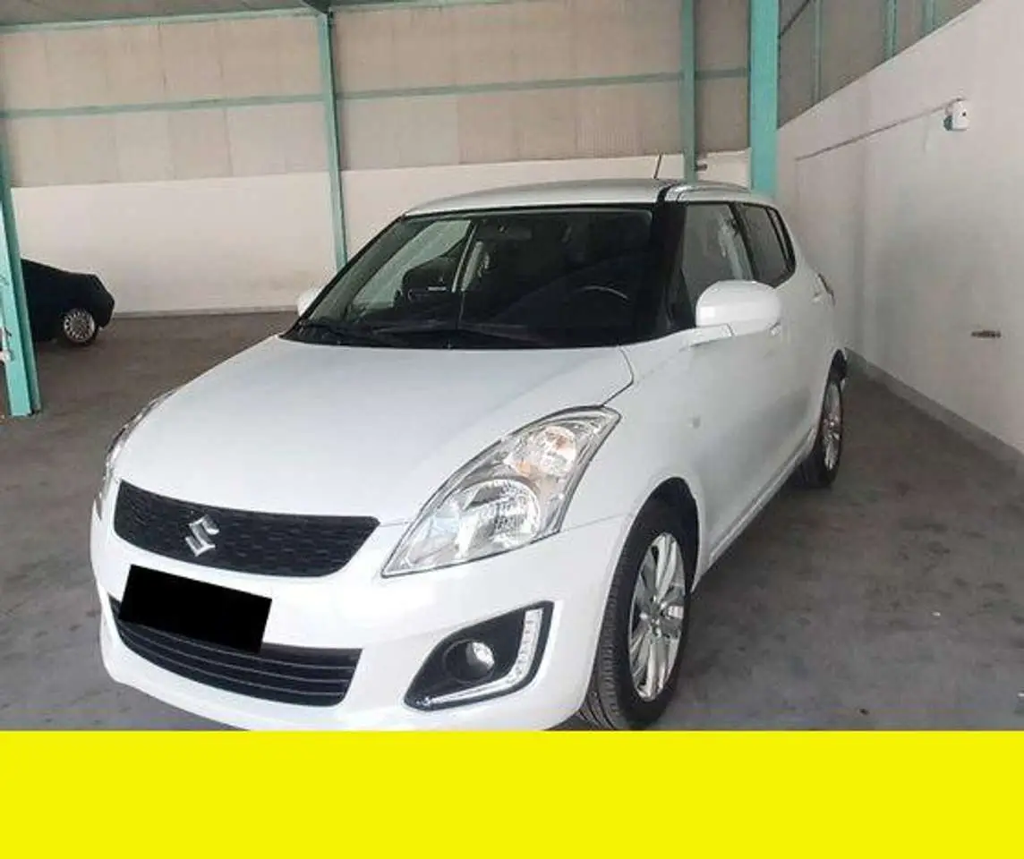 Photo 1 : Suzuki Swift 2014 Petrol