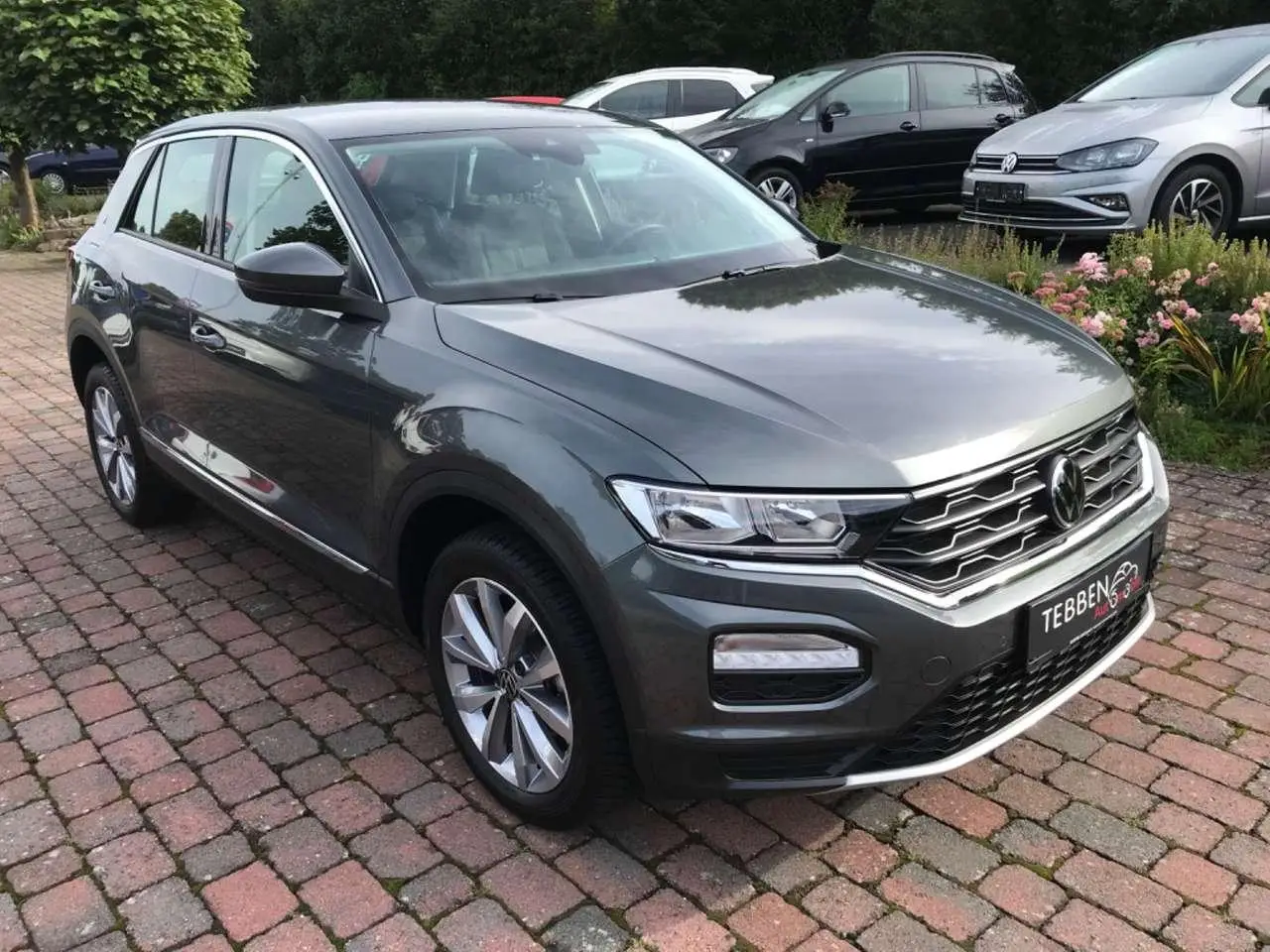 Photo 1 : Volkswagen T-roc 2021 Essence