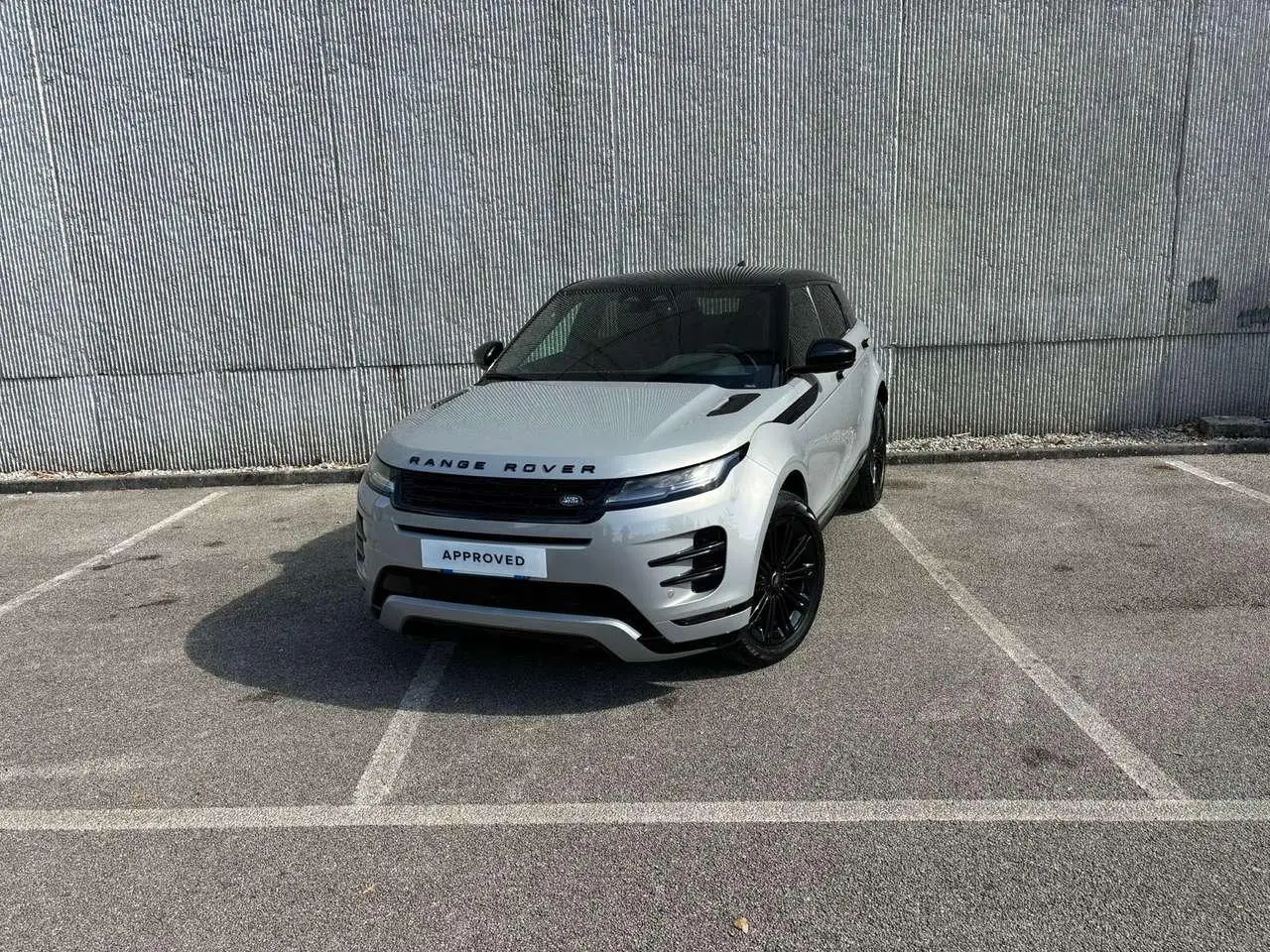 Photo 1 : Land Rover Range Rover Evoque 2024 Hybrid