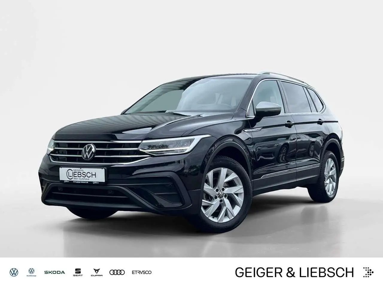 Photo 1 : Volkswagen Tiguan 2023 Essence