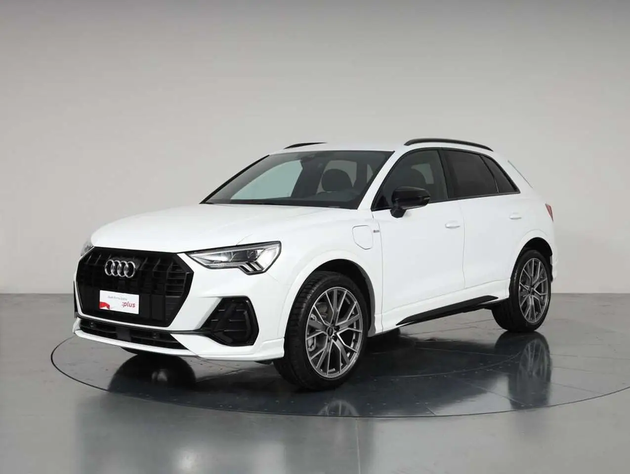 Photo 1 : Audi Q3 2024 Hybride