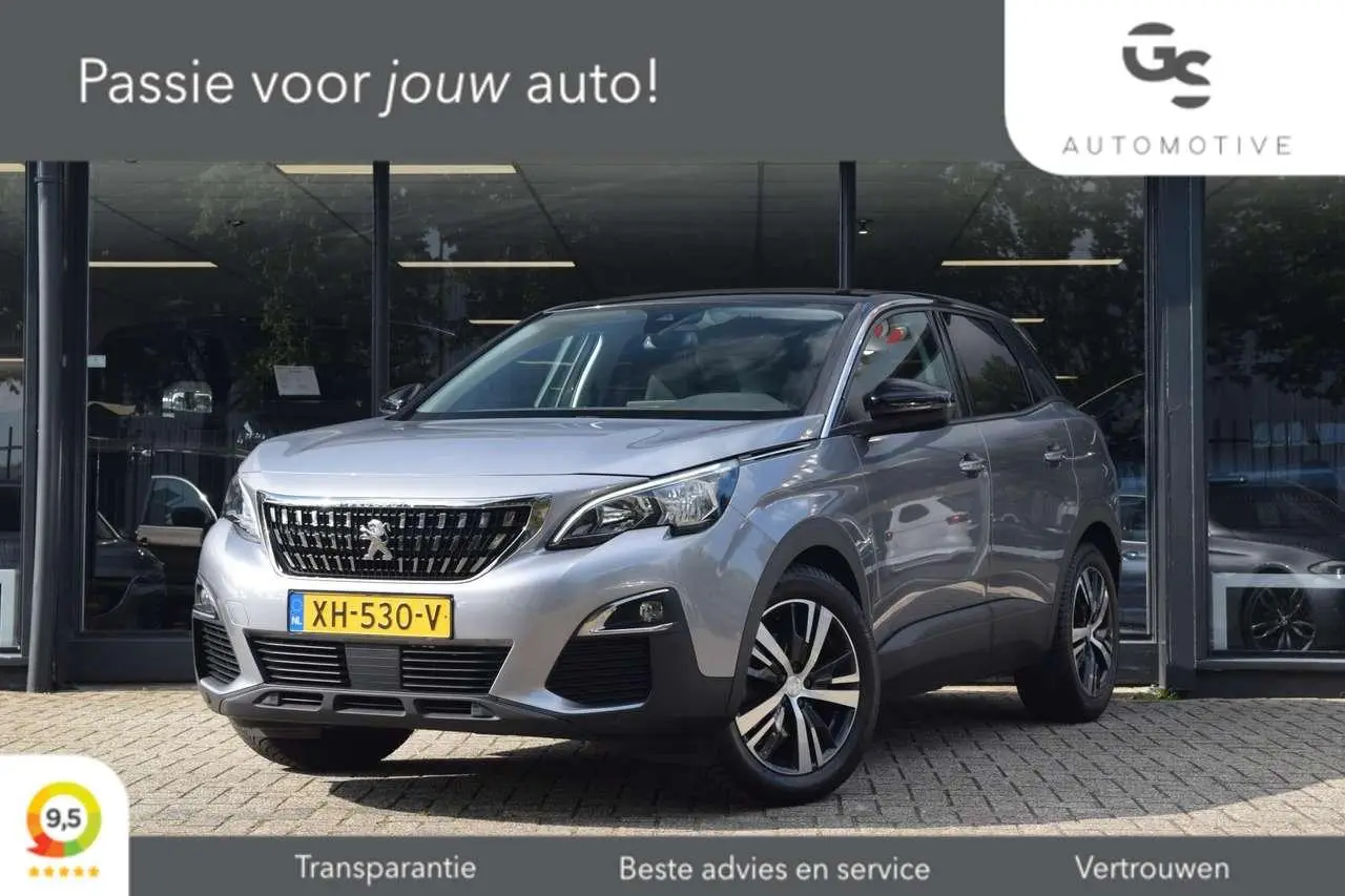 Photo 1 : Peugeot 3008 2018 Essence