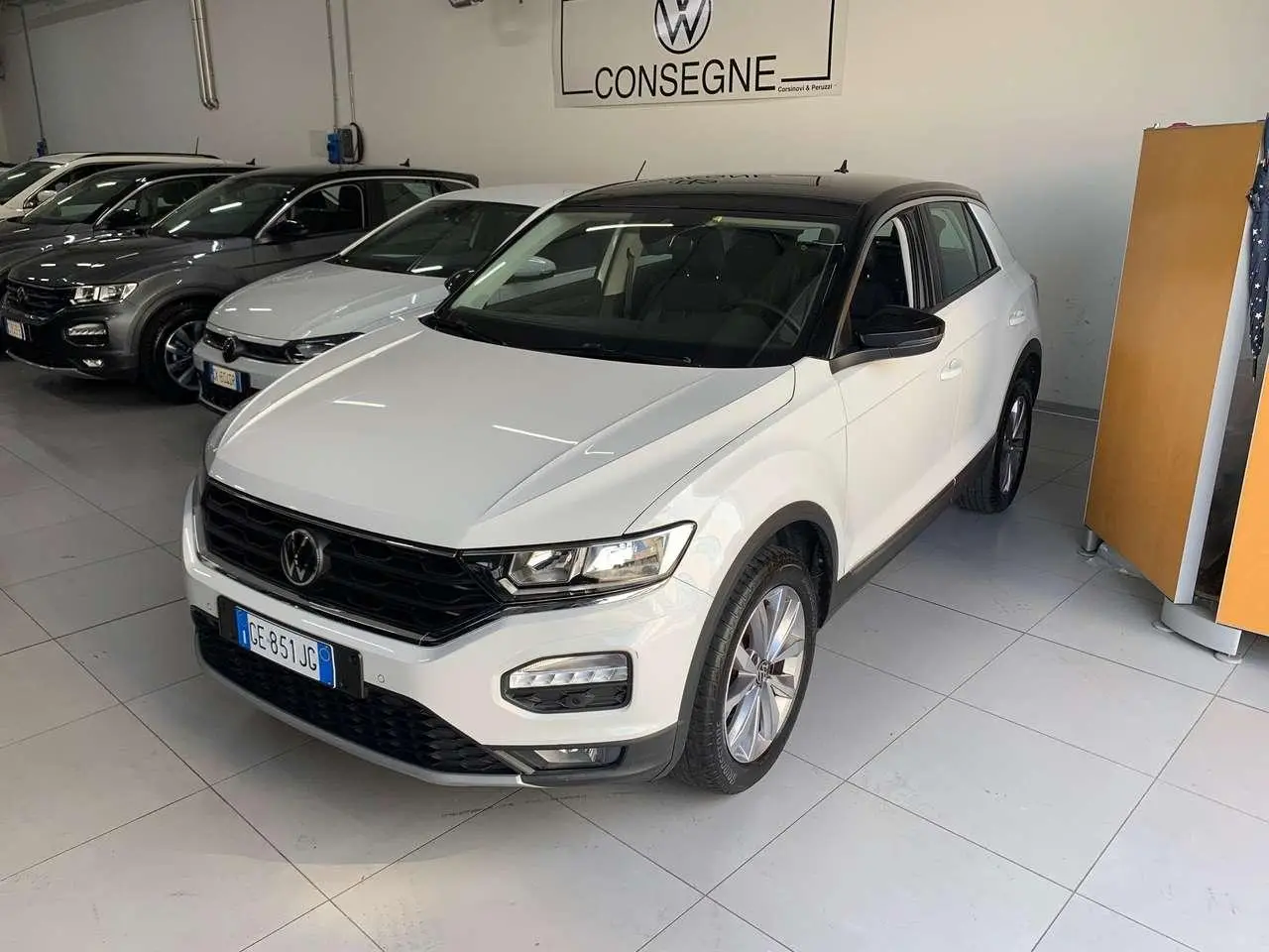 Photo 1 : Volkswagen T-roc 2021 Essence