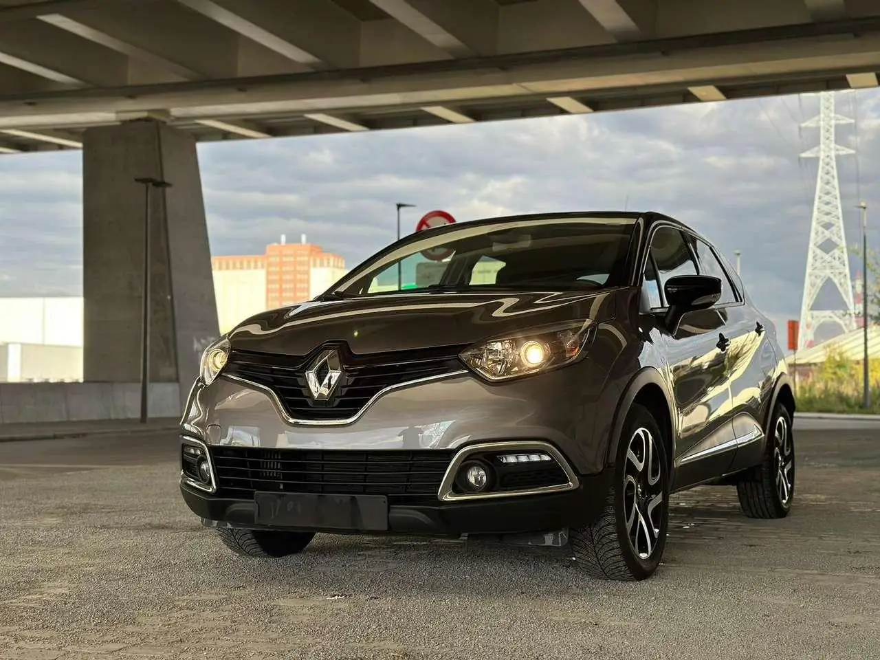 Photo 1 : Renault Captur 2016 Petrol