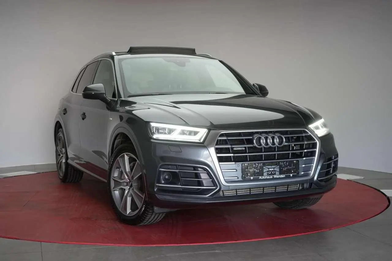 Photo 1 : Audi Q5 2020 Diesel