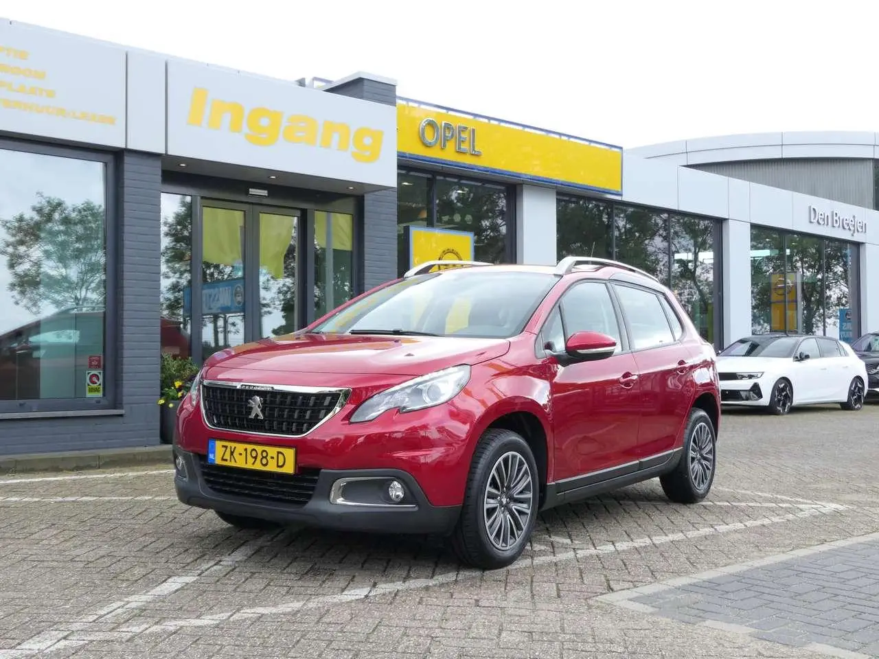 Photo 1 : Peugeot 2008 2019 Petrol