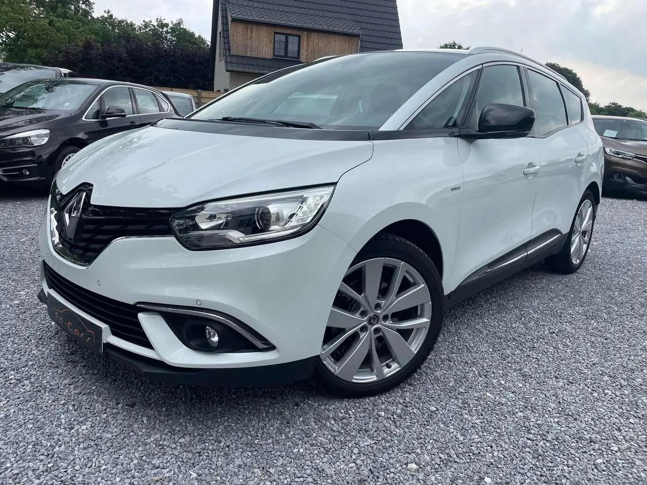 Photo 1 : Renault Grand Scenic 2019 Essence