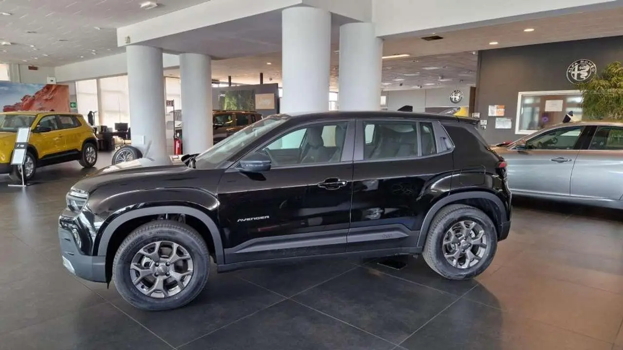 Photo 1 : Jeep Avenger 2024 Essence