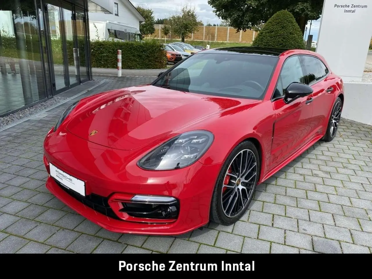 Photo 1 : Porsche Panamera 2022 Essence