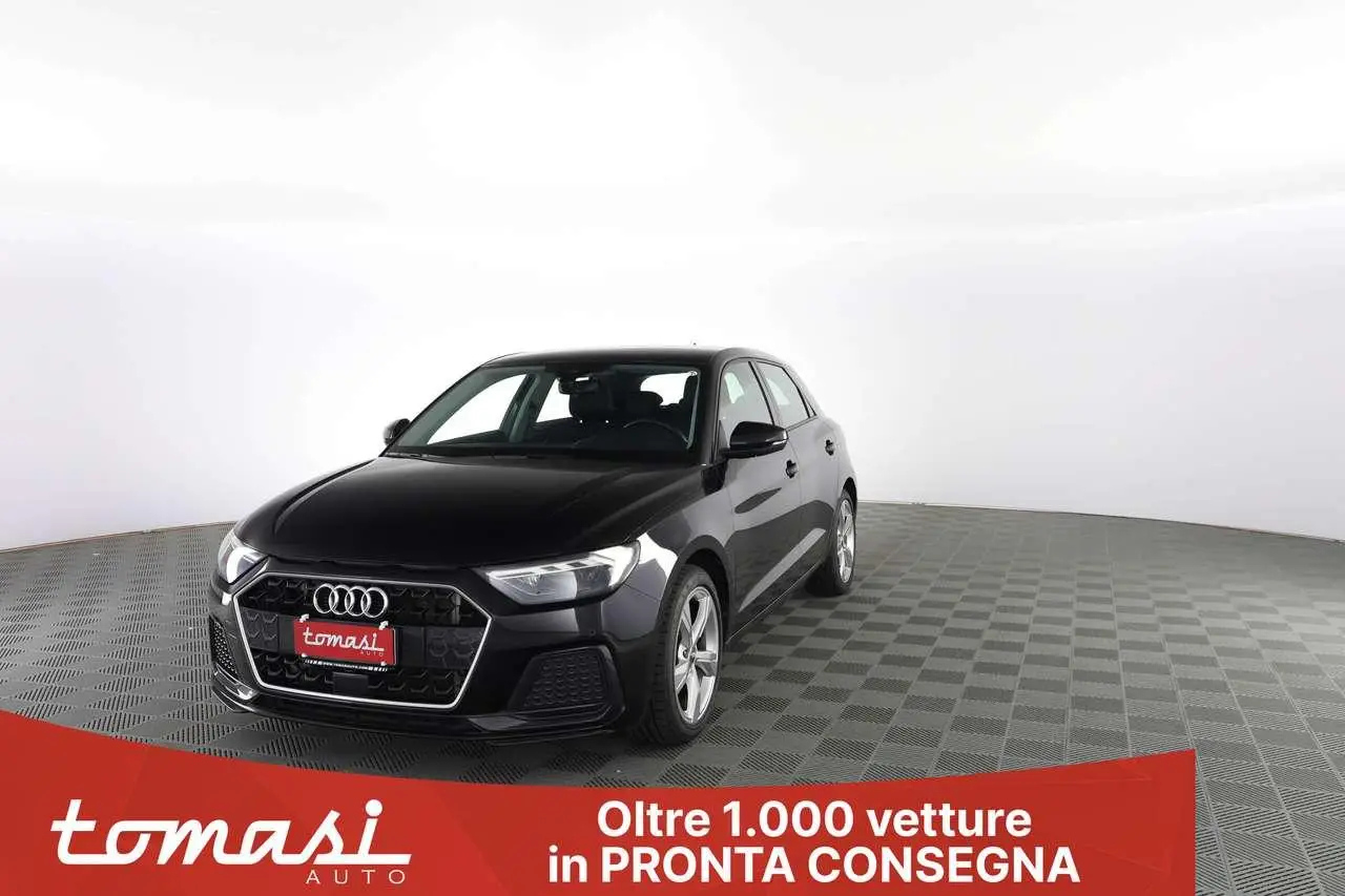 Photo 1 : Audi A1 2019 Essence