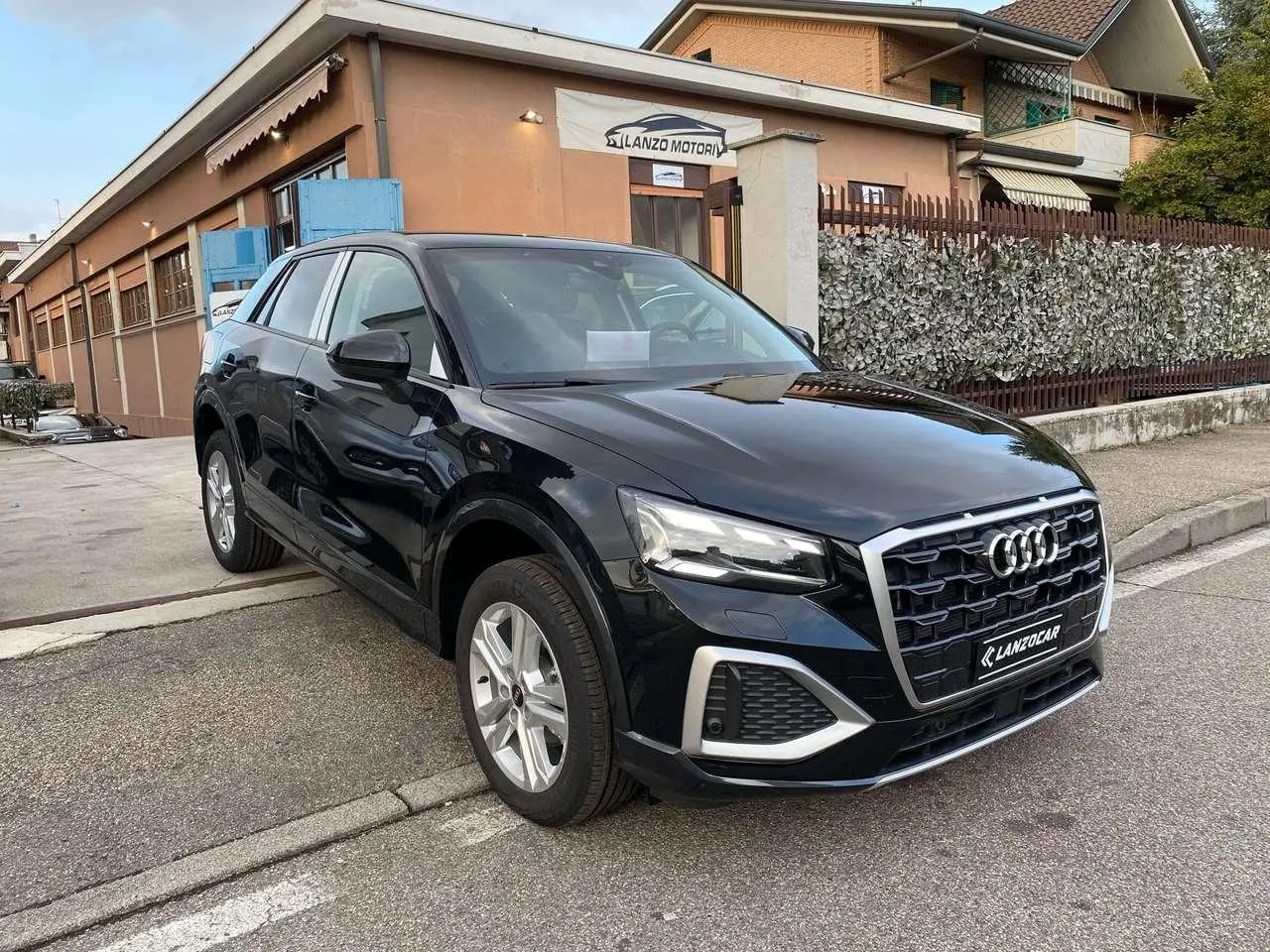 Photo 1 : Audi Q2 2024 Essence