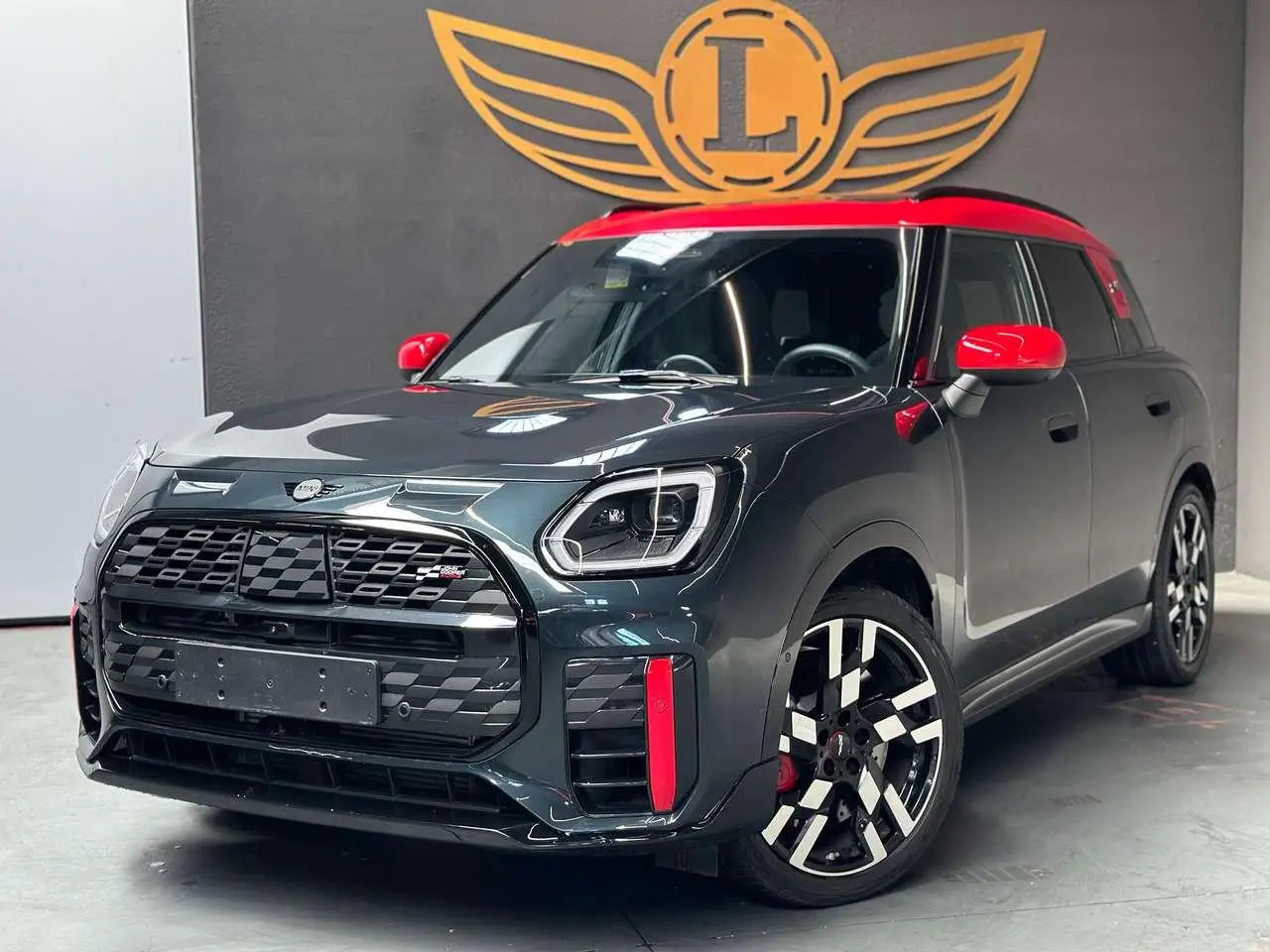 Photo 1 : Mini John Cooper Works 2024 Essence