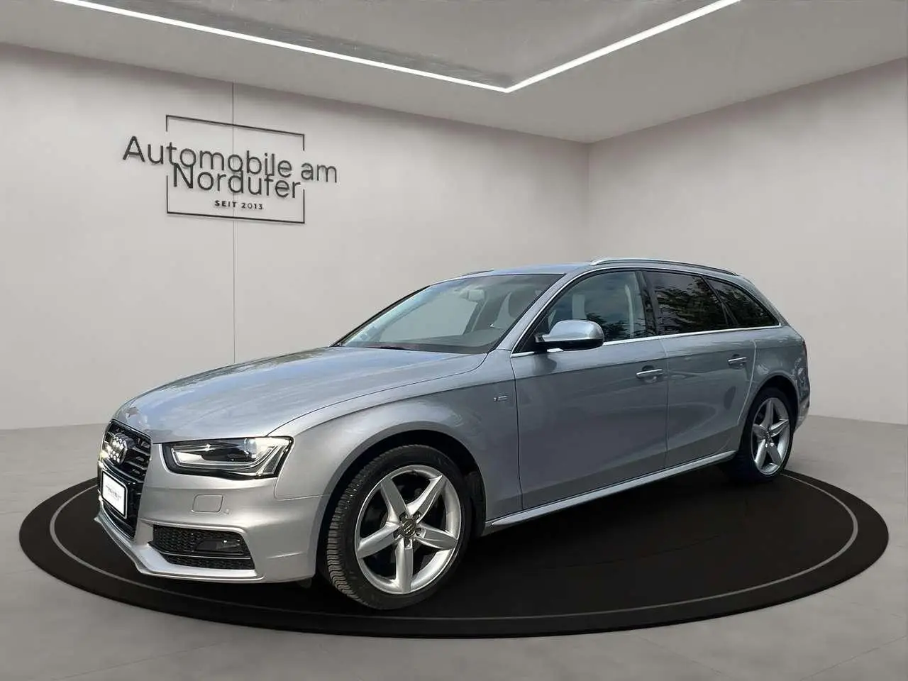 Photo 1 : Audi A4 2015 Essence