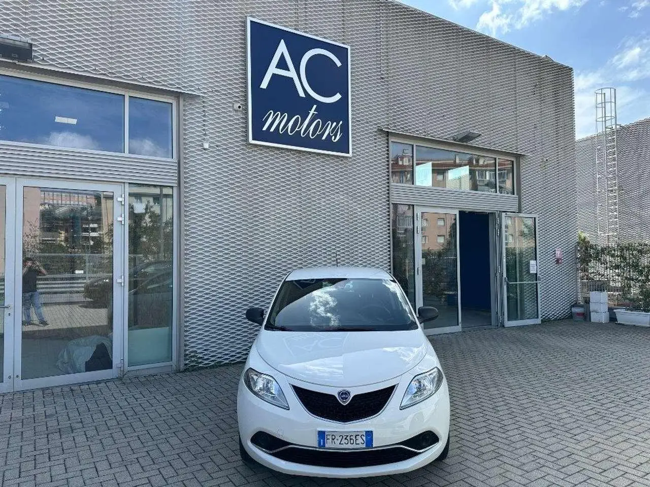 Photo 1 : Lancia Ypsilon 2018 Petrol