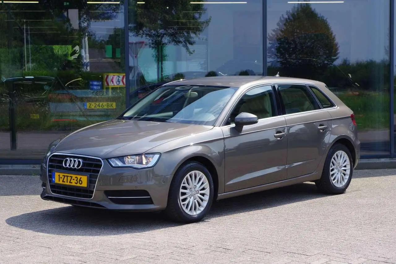 Photo 1 : Audi A3 2015 Essence