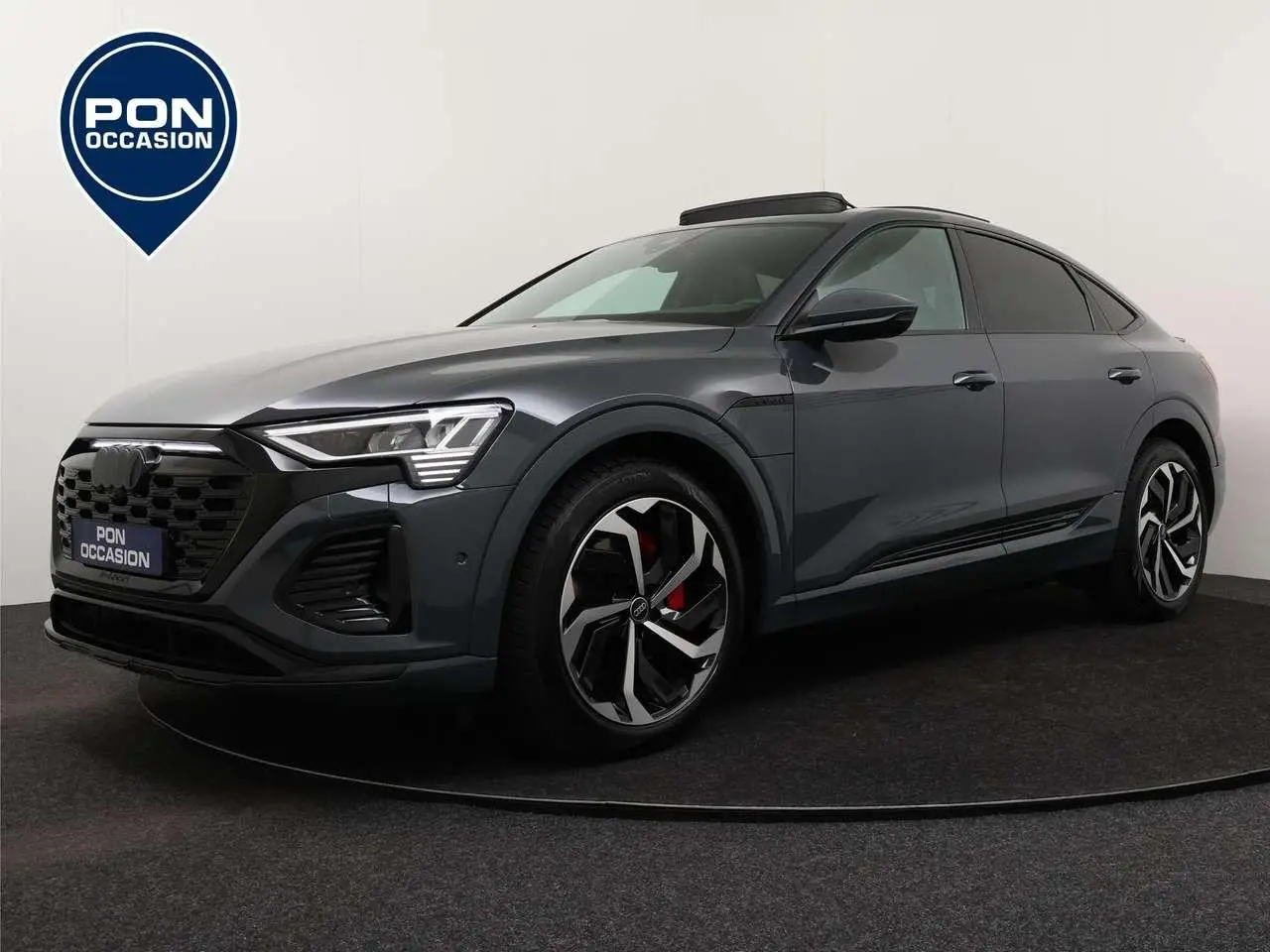 Photo 1 : Audi Q8 2023 Électrique