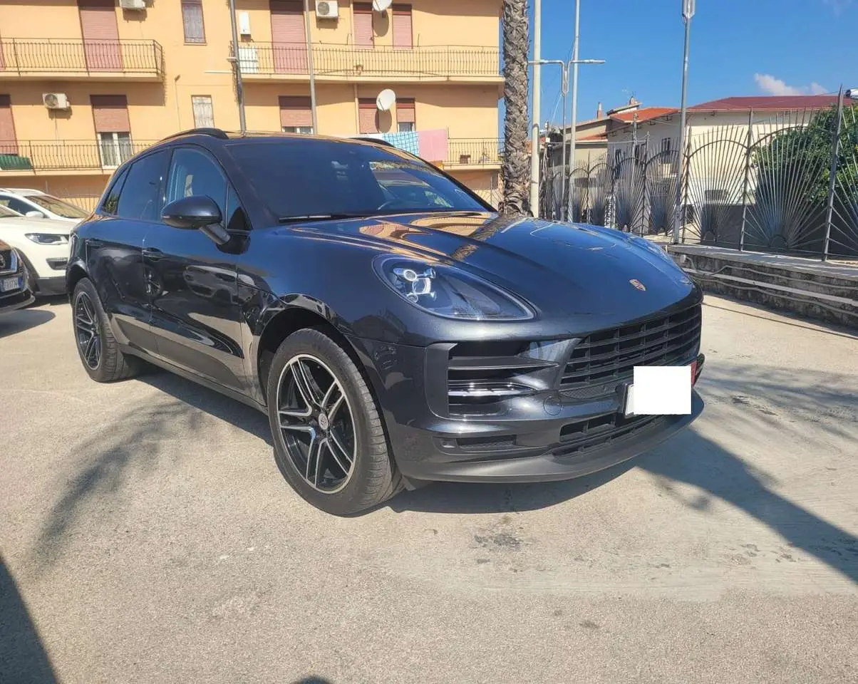 Photo 1 : Porsche Macan 2019 Petrol