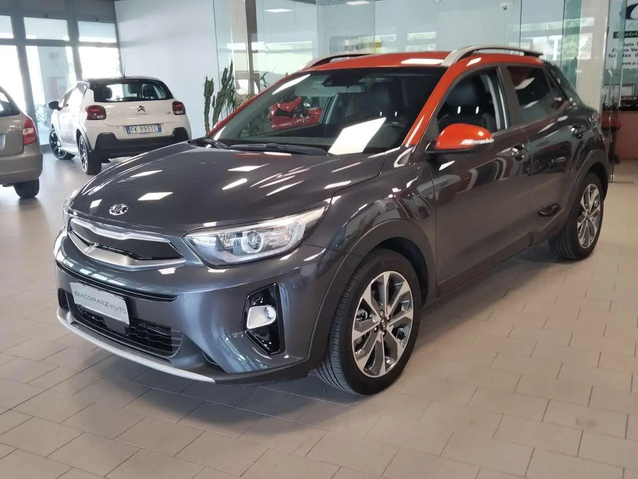 Photo 1 : Kia Stonic 2020 LPG