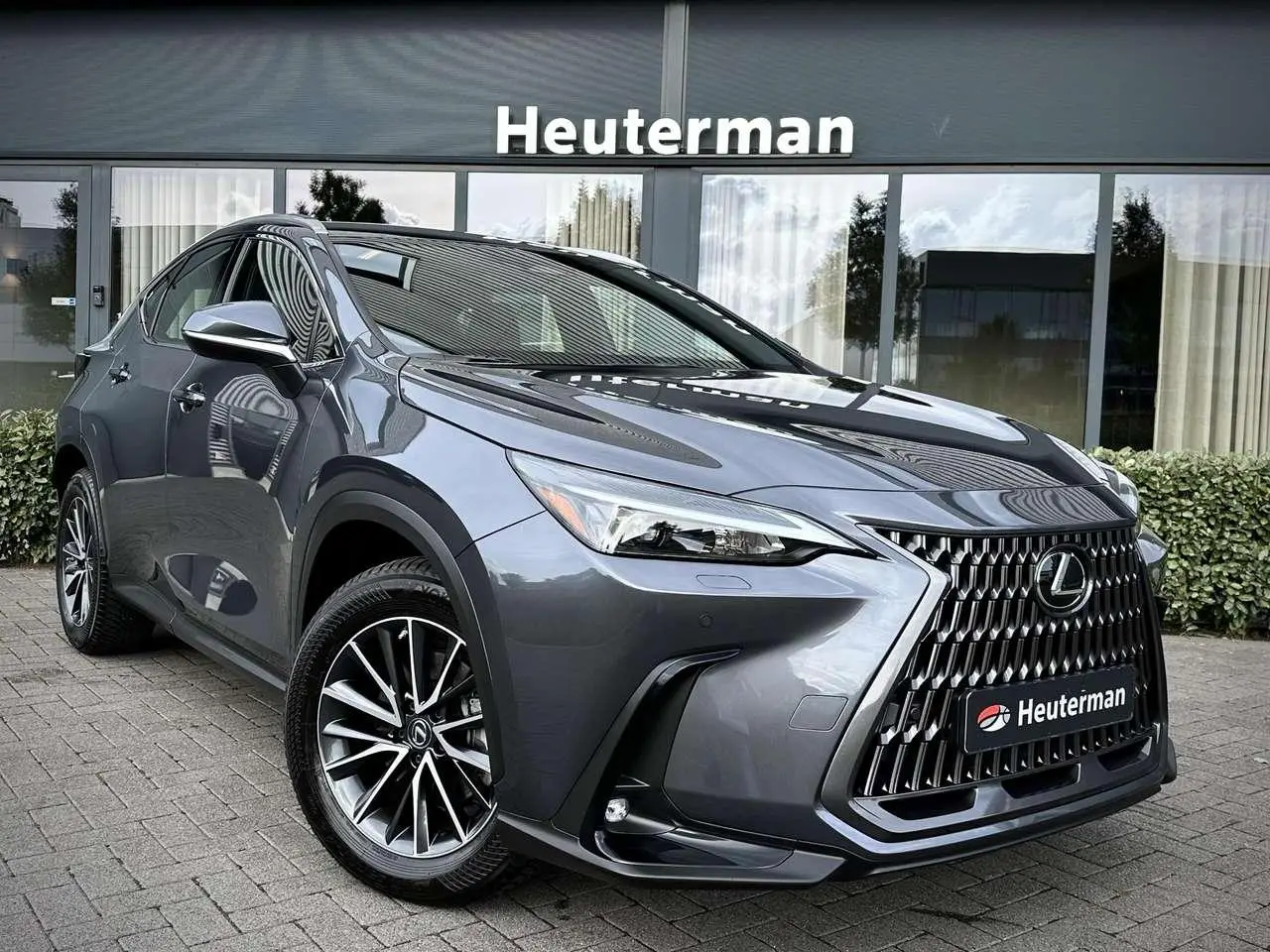 Photo 1 : Lexus Nx 2023 Hybrid