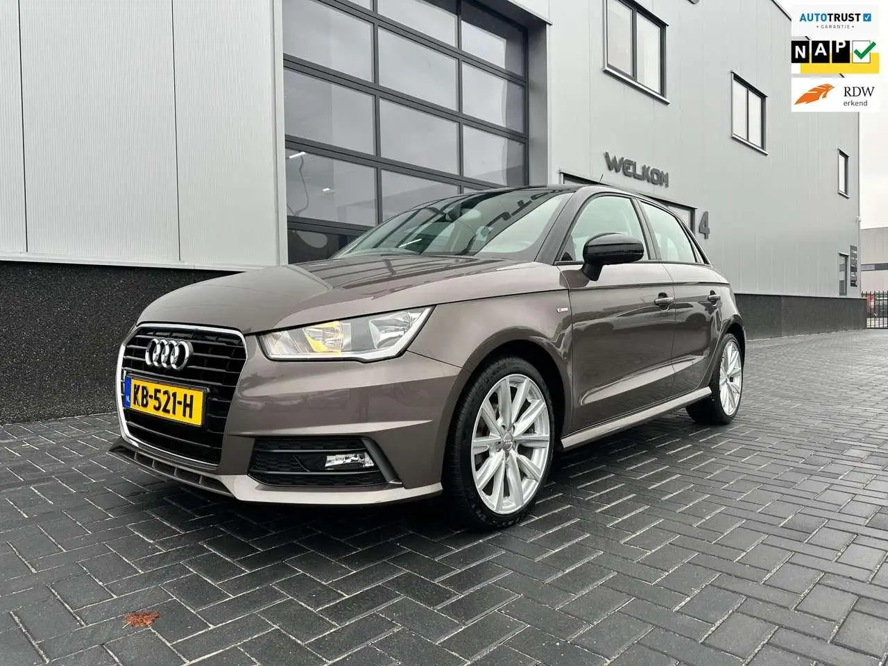 Photo 1 : Audi A1 2016 Essence