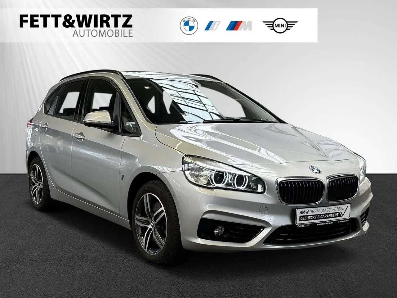 Photo 1 : Bmw Serie 2 2017 Hybrid