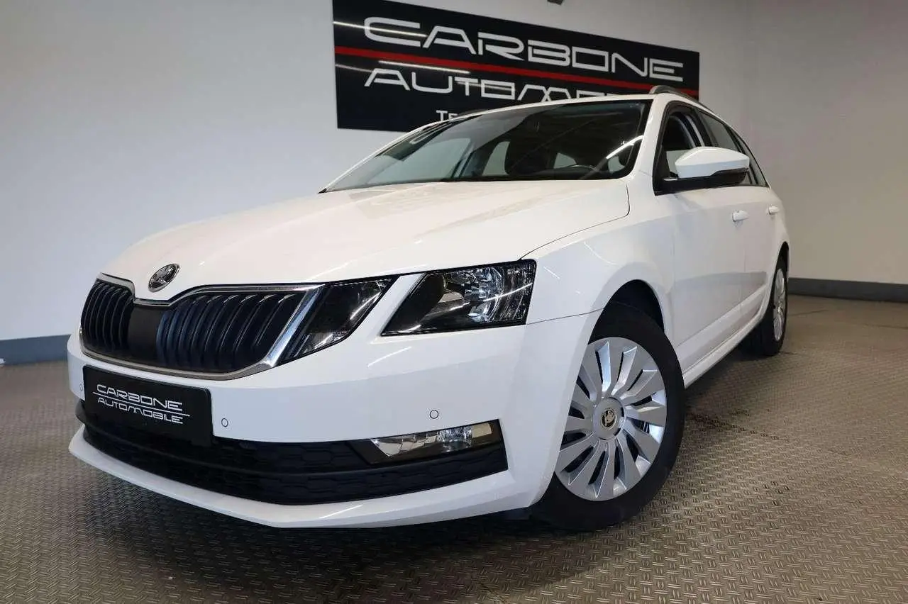 Photo 1 : Skoda Octavia 2019 Essence