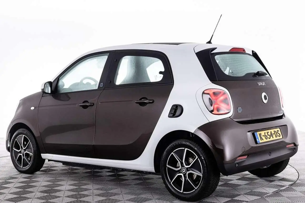 Photo 1 : Smart Forfour 2020 Electric