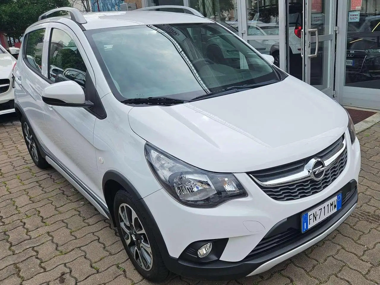 Photo 1 : Opel Karl 2018 Essence