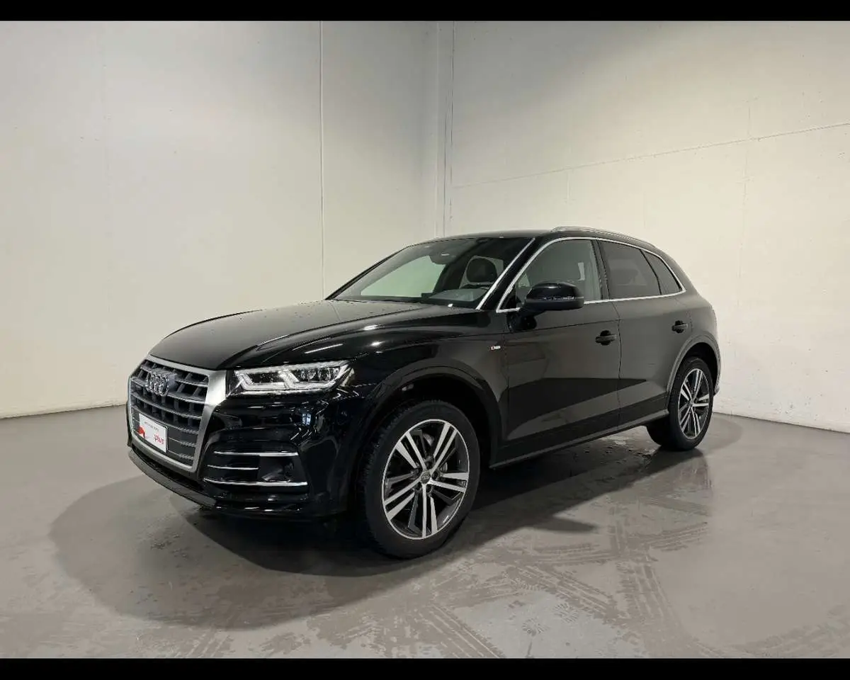 Photo 1 : Audi Q5 2020 Diesel