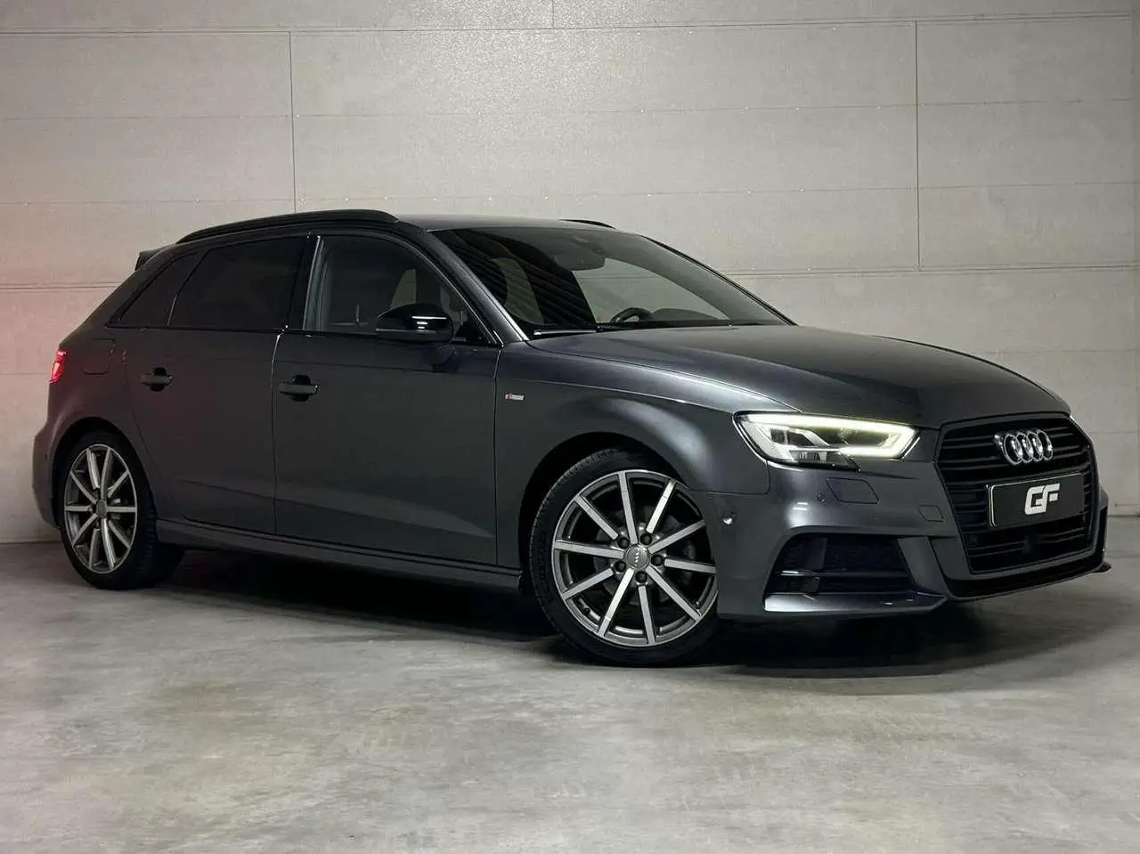 Photo 1 : Audi A3 2019 Essence