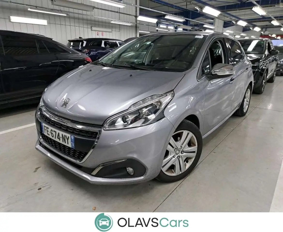 Photo 1 : Peugeot 208 2019 Petrol