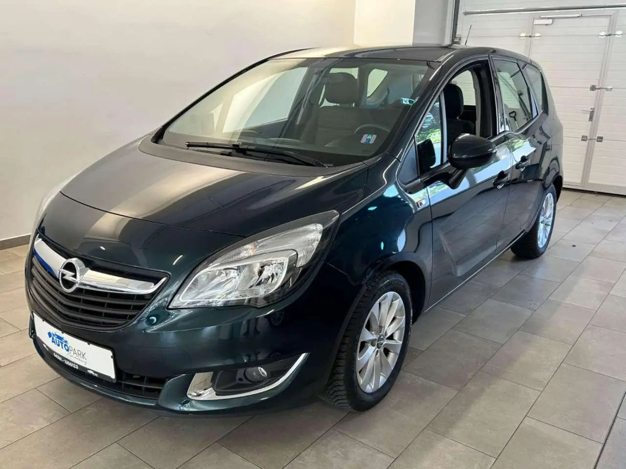 Photo 1 : Opel Meriva 2015 Petrol