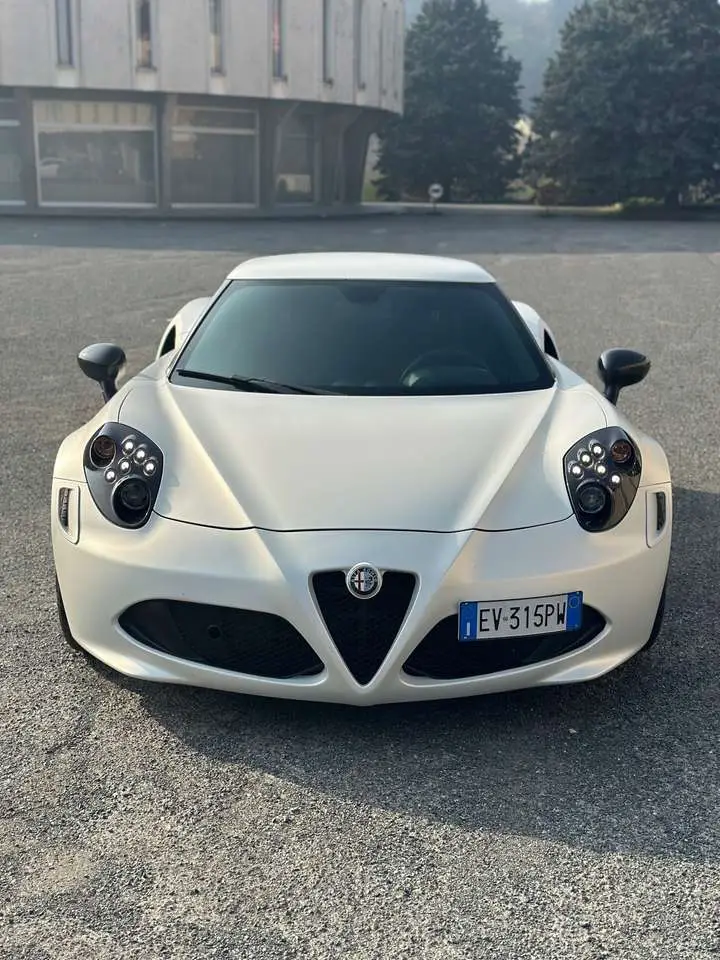 Photo 1 : Alfa Romeo 4c 2024 Petrol