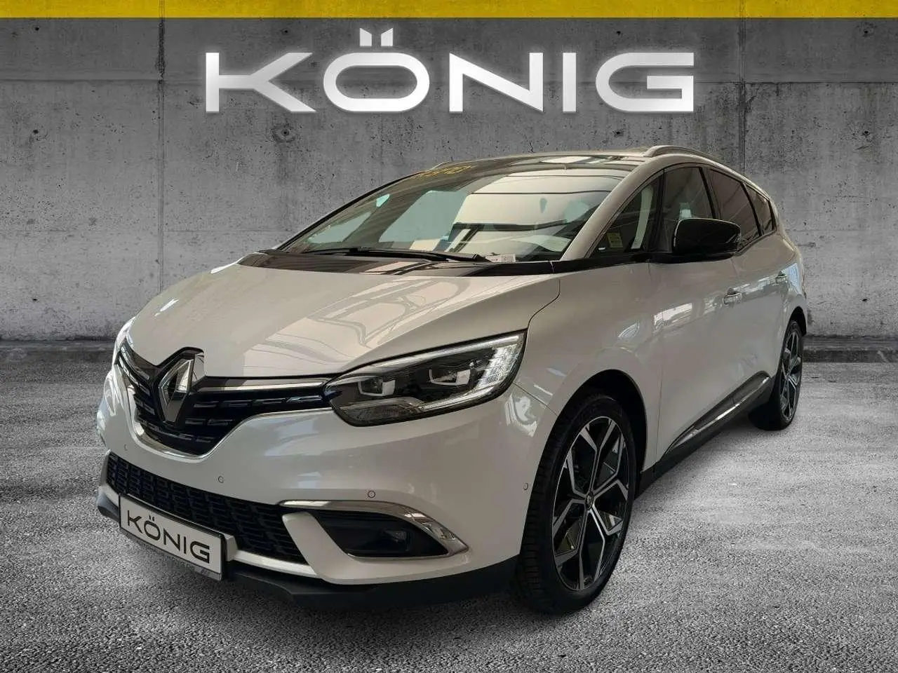 Photo 1 : Renault Grand Scenic 2023 Essence