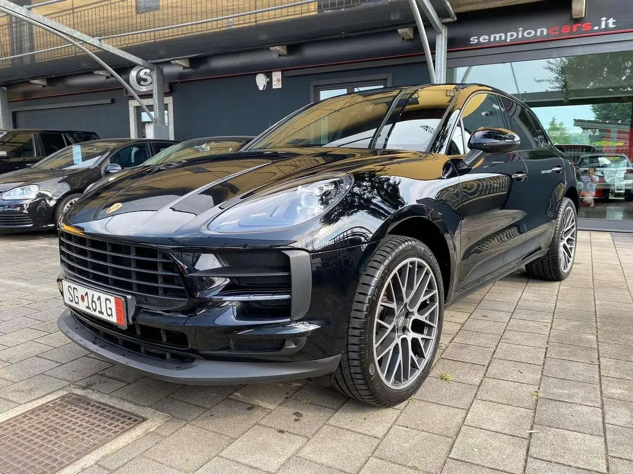 Photo 1 : Porsche Macan 2021 Petrol