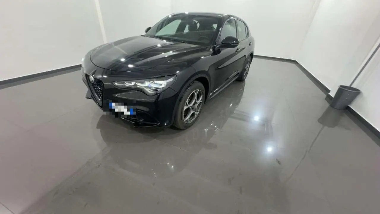 Photo 1 : Alfa Romeo Stelvio 2023 Diesel