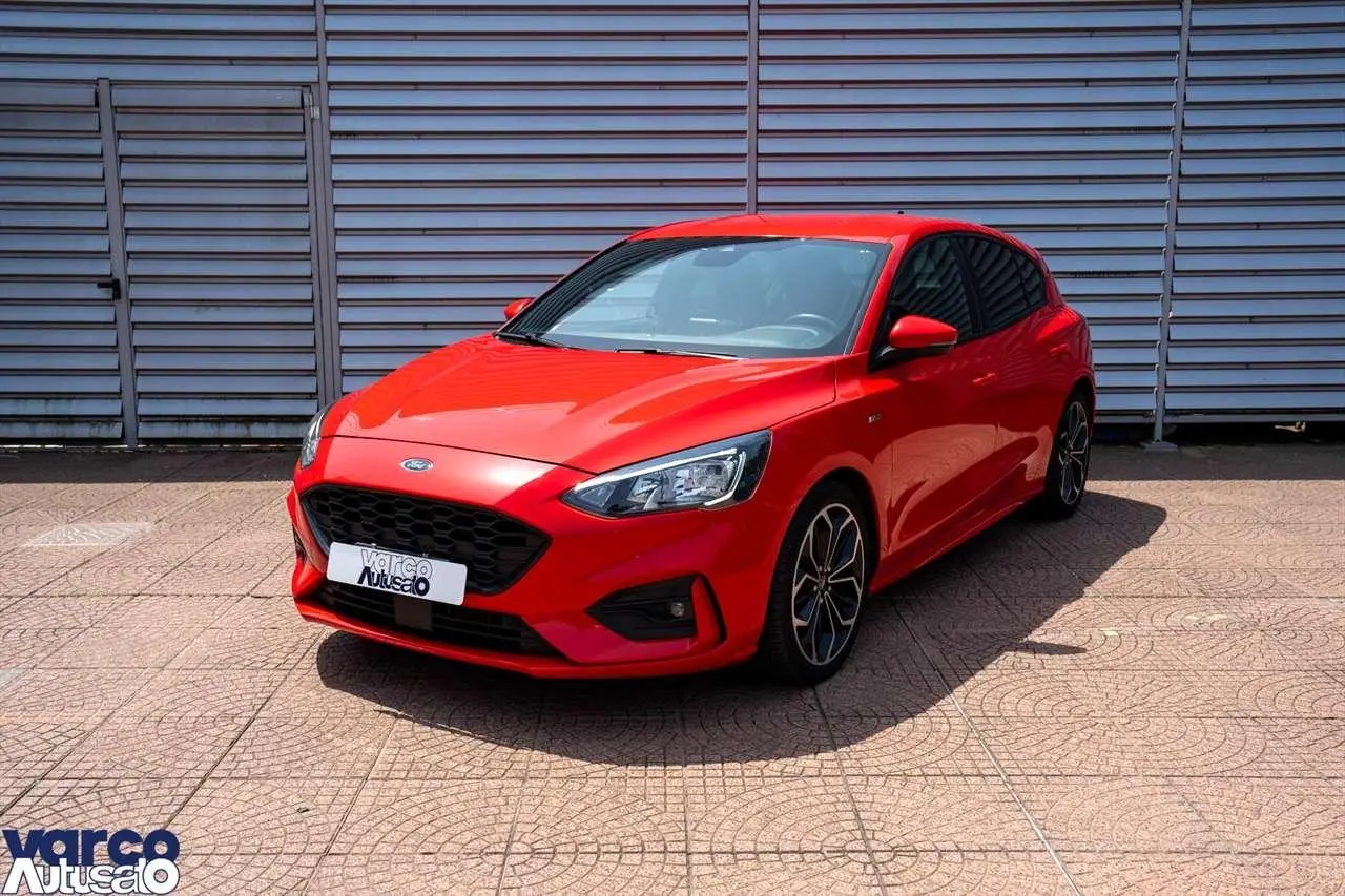 Photo 1 : Ford Focus 2020 Hybride