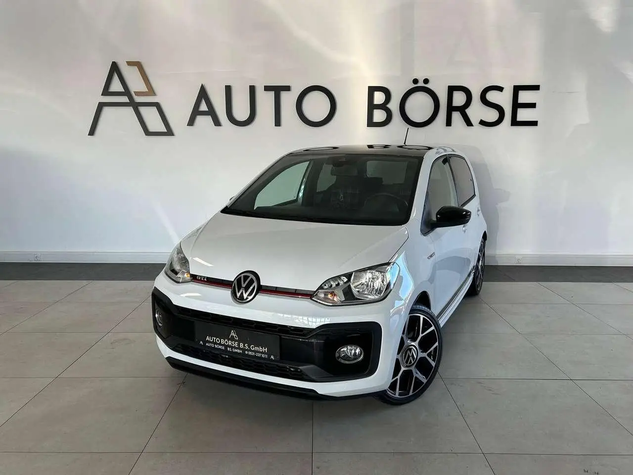 Photo 1 : Volkswagen Up! 2021 Petrol