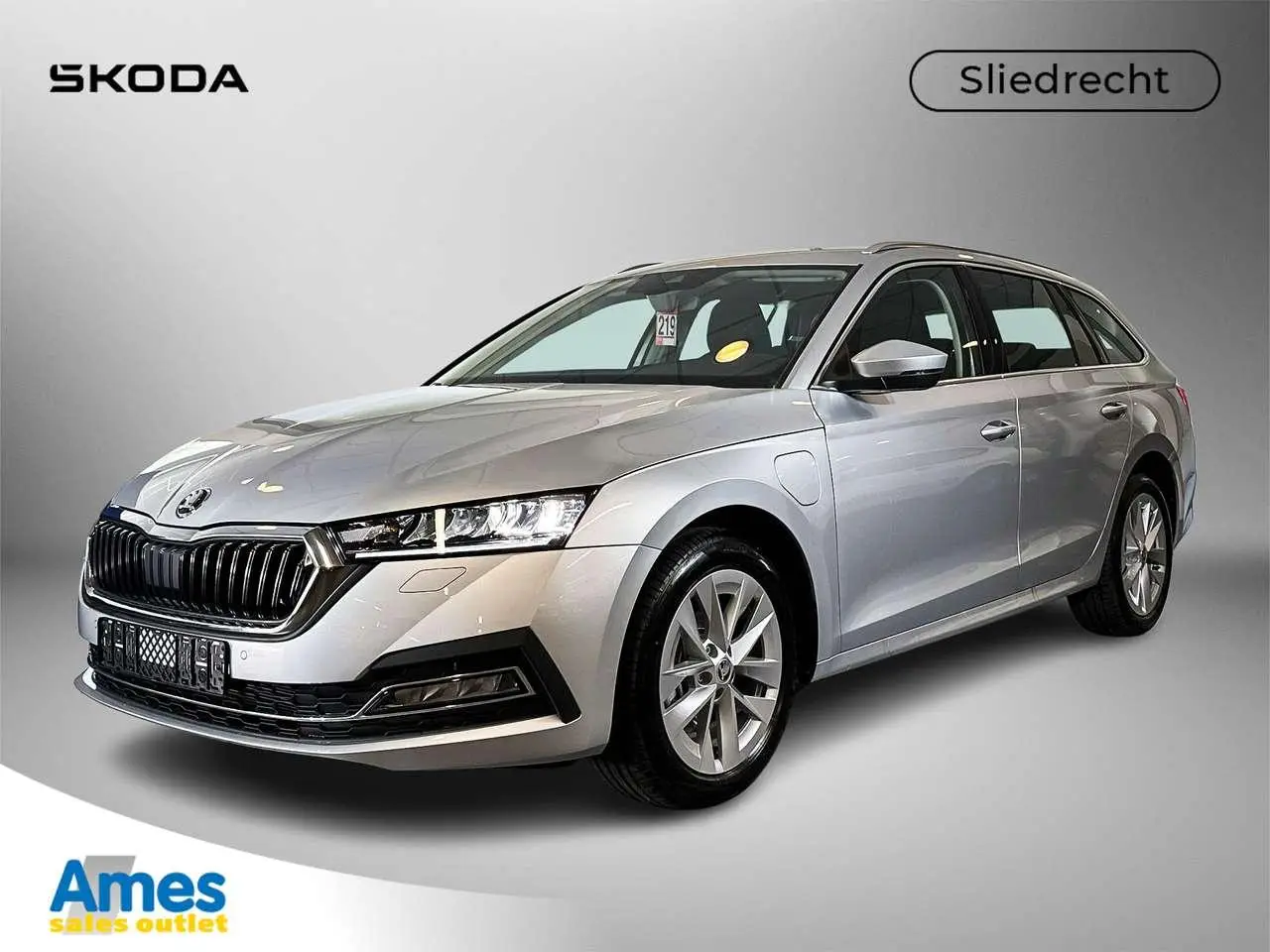 Photo 1 : Skoda Octavia 2024 Hybrid