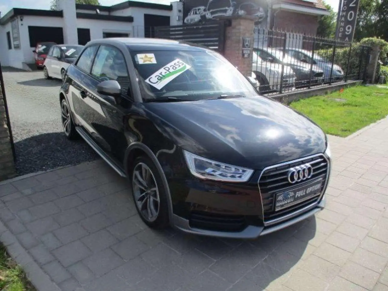 Photo 1 : Audi A1 2016 Essence